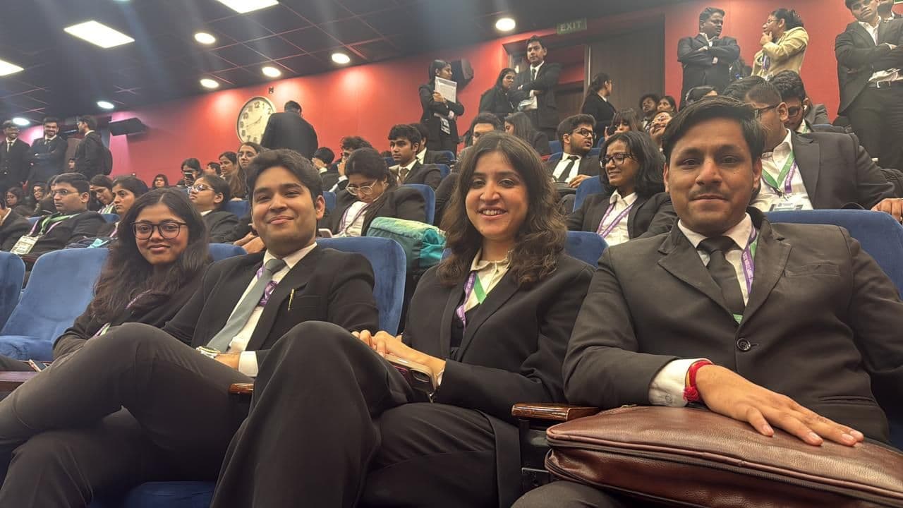 Lara Jarsun with the HPNLU team at the Jessup Moot Court Competition